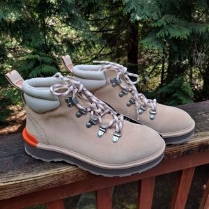 Sorel Beige Suede Hi Line Waterproof Hiking Laceup Boots NWT